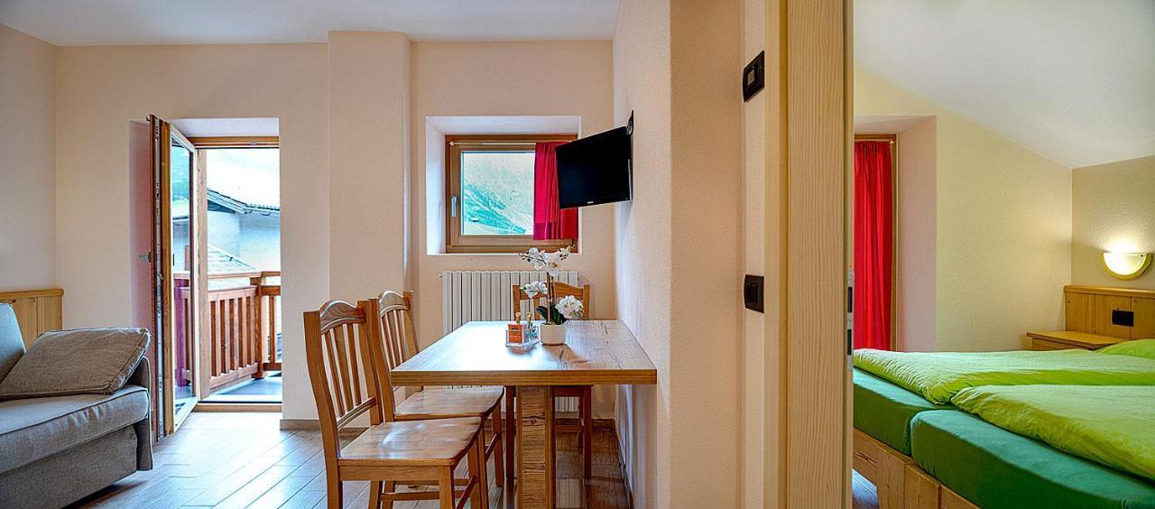 Casa Marianna Apartment Livigno Bagian luar foto